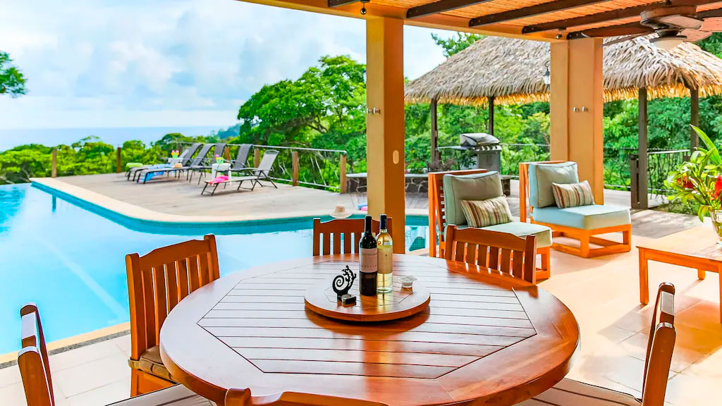 Gorda vista, a property in Dominicalito, Costa Rica