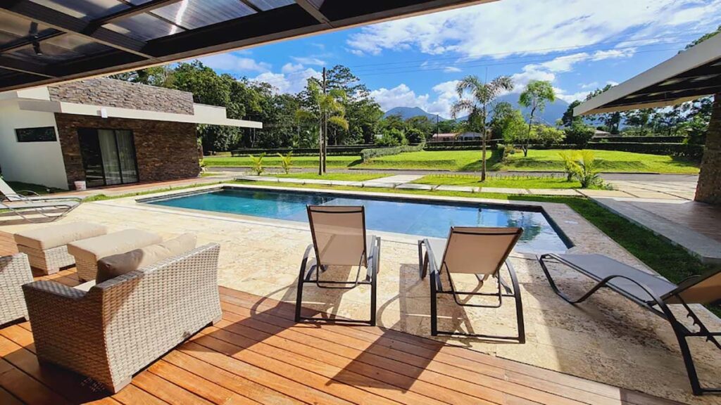 Casa Arena, a villa overlooking Arenal Volcano, Costa Rica